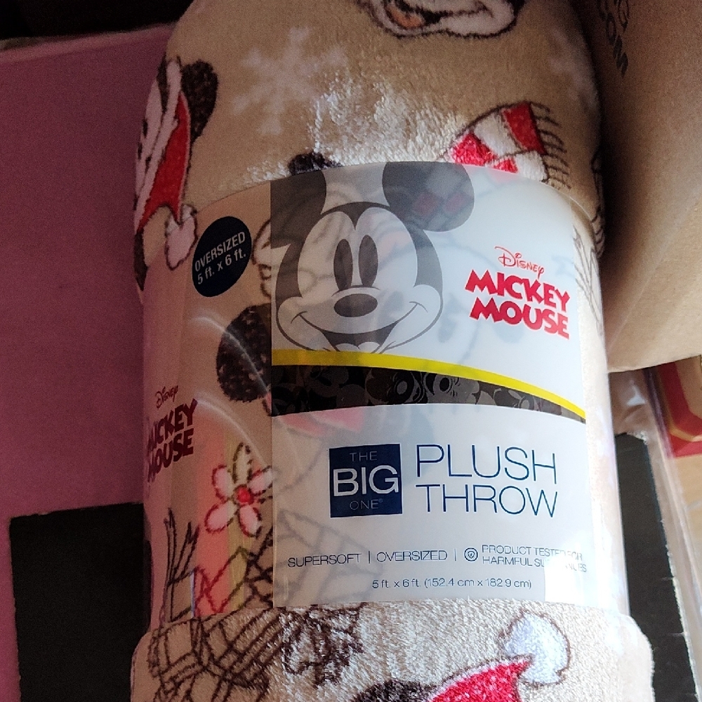 Disney Mickey Mouse Plush Throw Blanket,5ft X 6ft